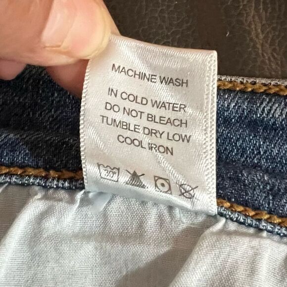 Judy Blue Boyfriend Fit Light Blue Wash Distressed Paint Speckle Jeans Sz 15/32 - Picture 9 of 12